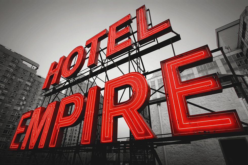 empire-hotel-iconic-neon-sign_01