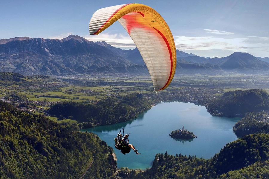 Paragliding-Lake-Bled