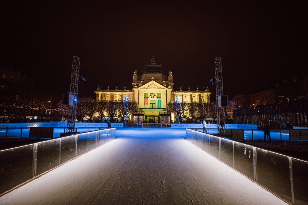 Guide to the Christmas Markets in Zagreb Croatia - The Ginger Wanderlust