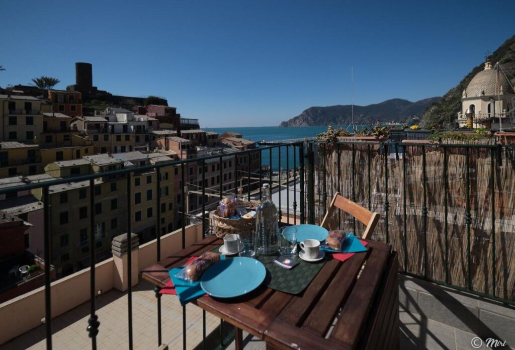 Where to stay in Cinque Terre Vernazza apartment