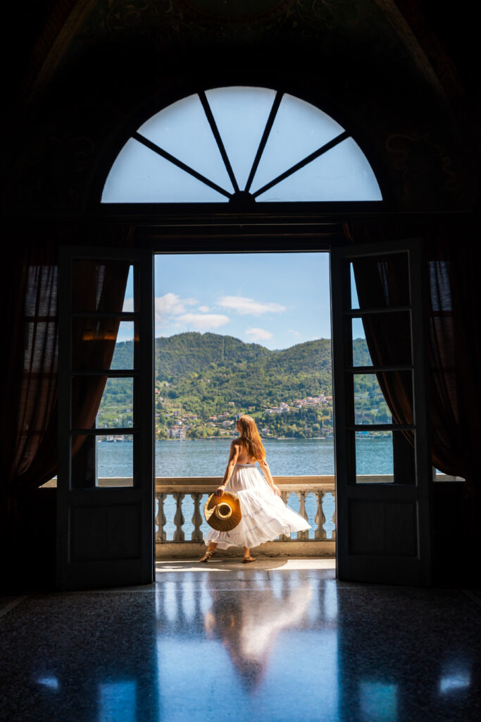 Must see villas in Lake Como - Villa Carlotta instagrammable photo spots