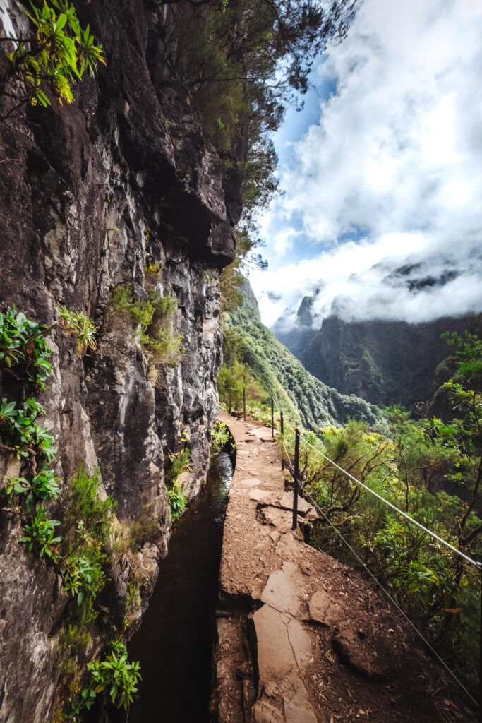 PR9 Levada do Caldeirão Verde - hiking in Madeira